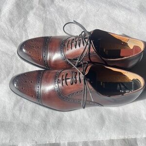 Brown cap-toe shoes EU 42 /US 9